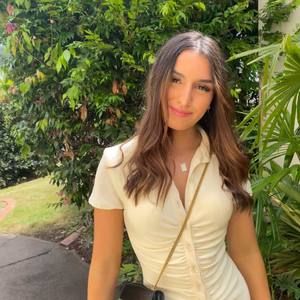 Meet your Posher, Pia